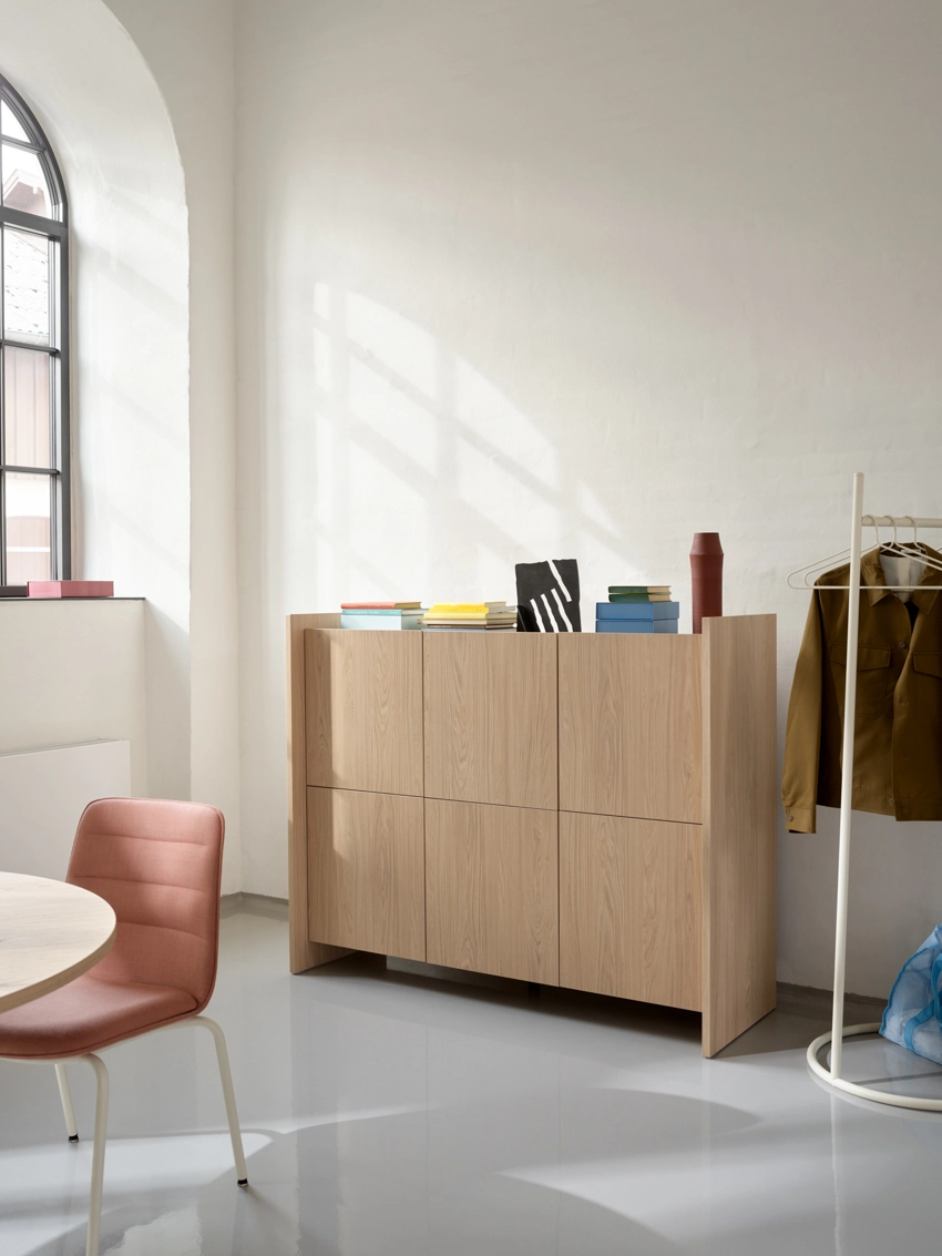 Sula_Credenza_family_03